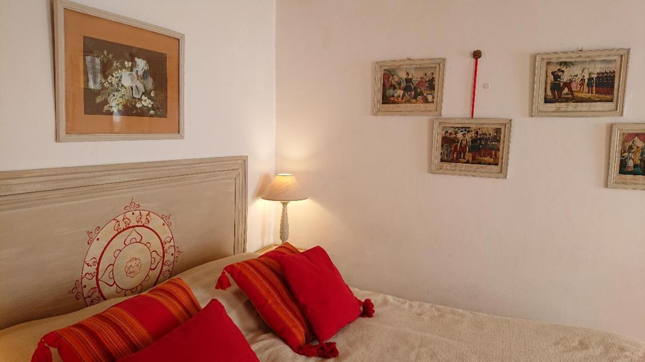 A L'Ombre Du Tilleul Apartment Живерни Екстериор снимка
