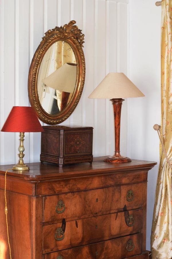 A L'Ombre Du Tilleul Apartment Живерни Екстериор снимка